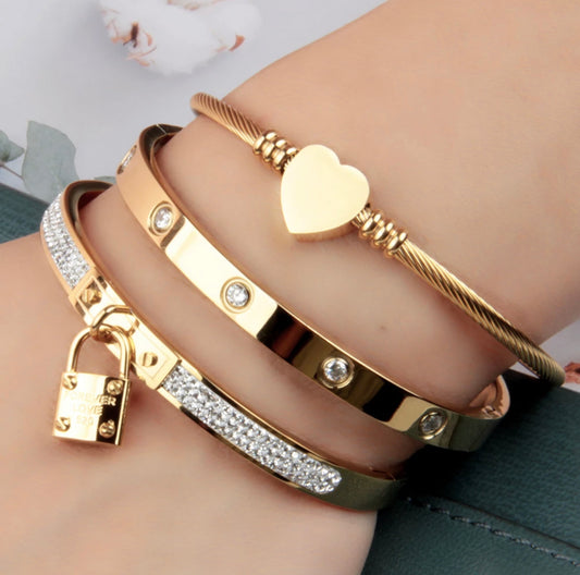 Forever Love Bangle Set